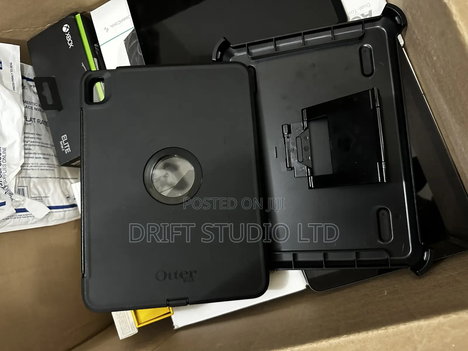 iPad Air 4/5 Otterbox 360 Case With Stand
