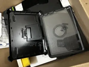 iPad Air 4/5 Otterbox 360 Case With Stand