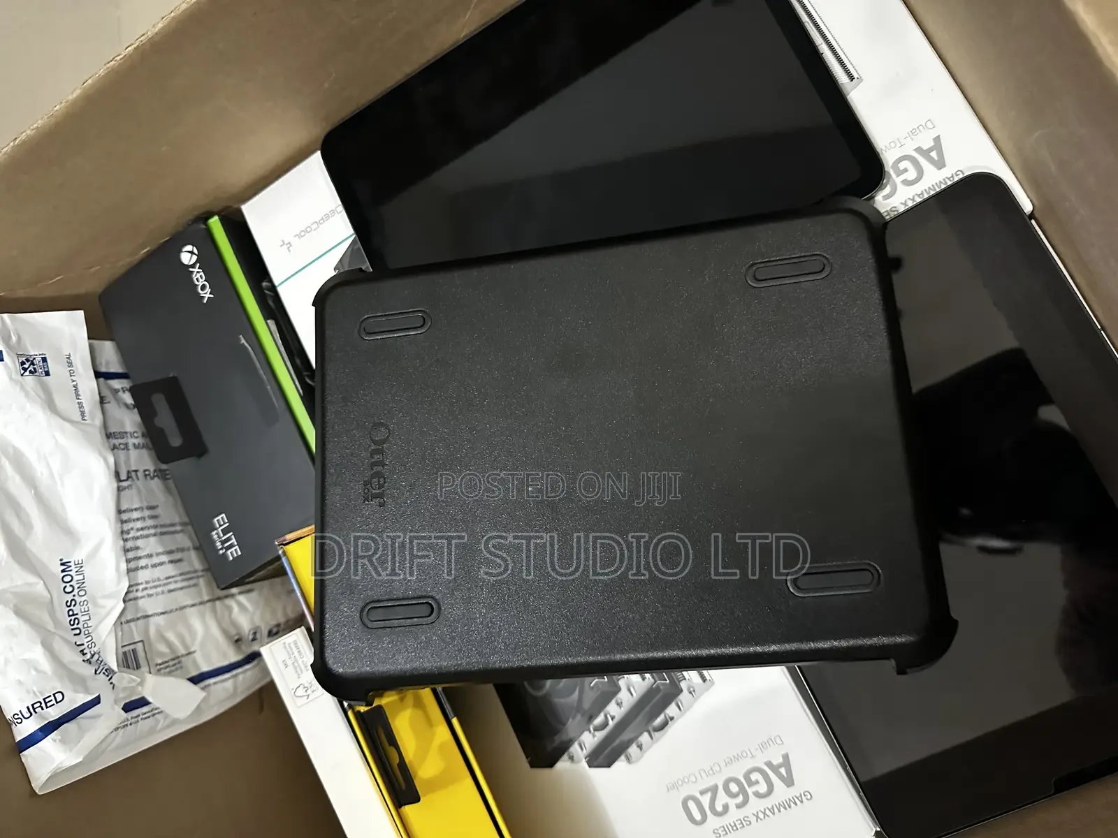 iPad Air 4/5 Otterbox 360 Case With Stand