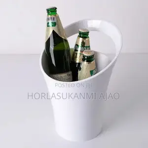 Customizable Quality Acrylic Wine Bucket 