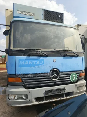 Mercedes Benz Cooling Van / Truck -'Foreign Use - 6 Tyres