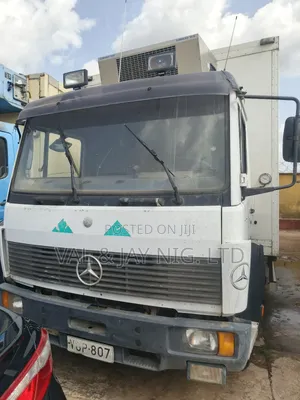 Mercedes Benz 817 Cooling Truck - Foreign Use