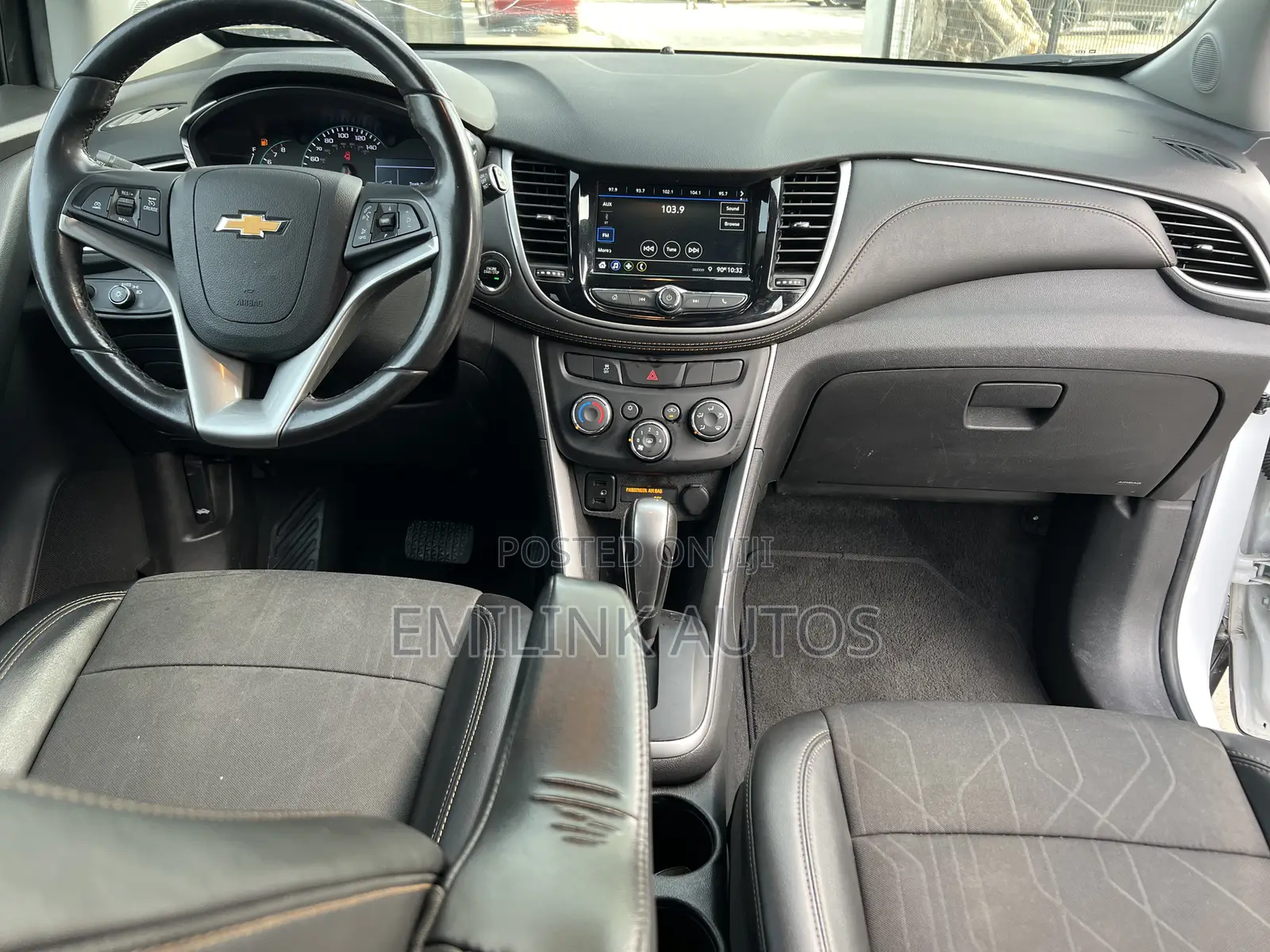Chevrolet Trax 2019 White