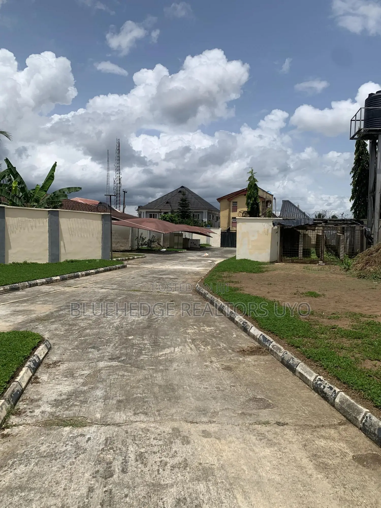 4bdrm Block of Flats in Osongama Estate Uyo for sale