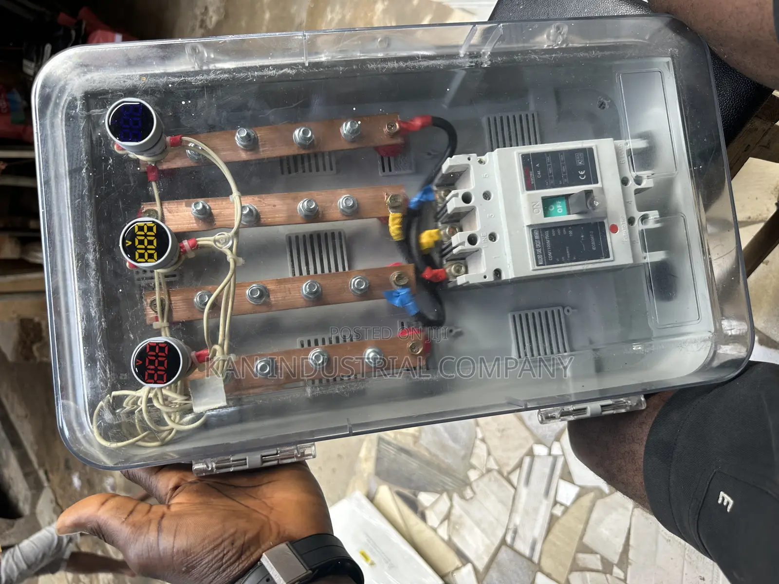 200a Busbar With Breaker