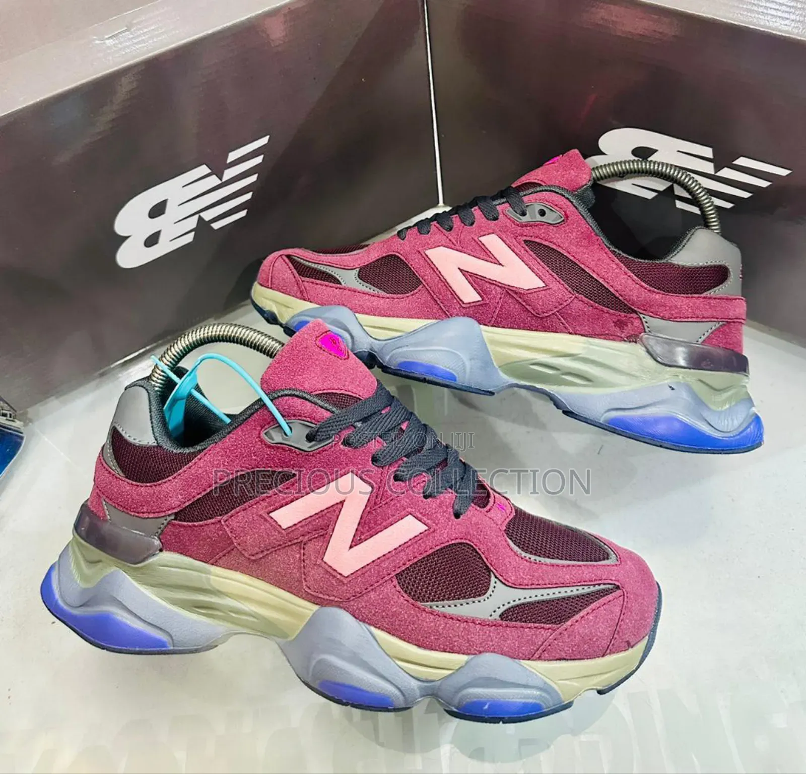Unisex New Balance Sneakers