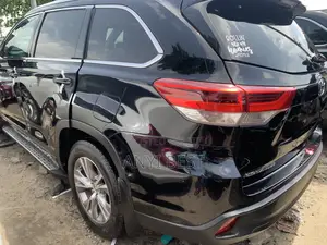 Toyota Highlander 2015 Black