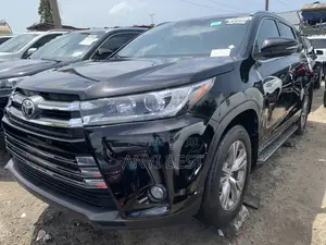 Toyota Highlander 2015 Black