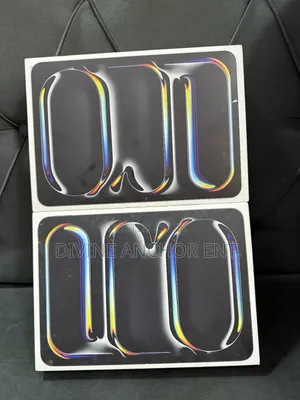 New Apple iPad Pro 13 (2024) 256 GB Silver