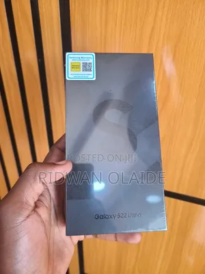 New Samsung Galaxy S22 Ultra 5G 128 GB Black