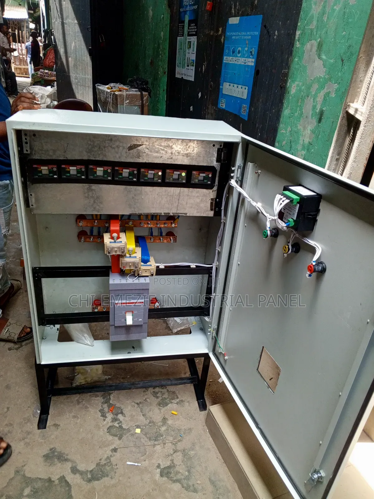 Distribution Panel