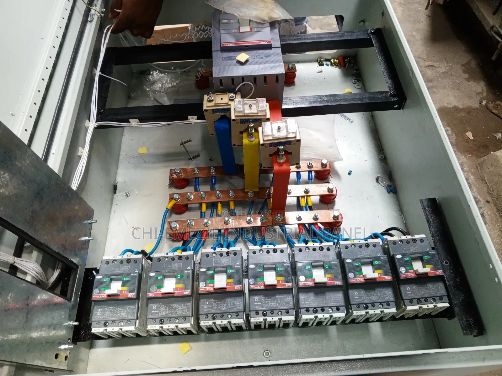 Distribution Panel