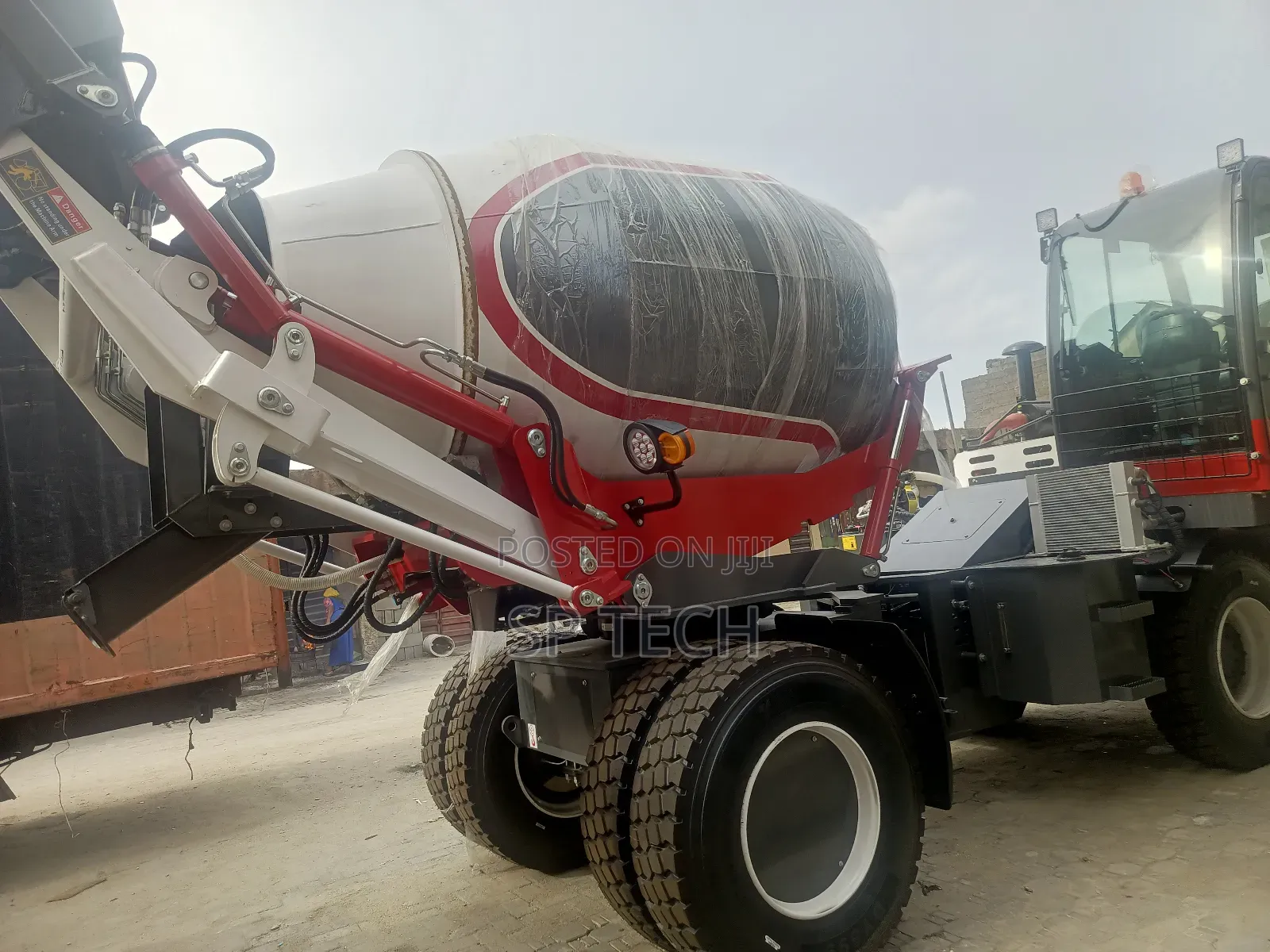 Mobile Self Load Concrete Mix