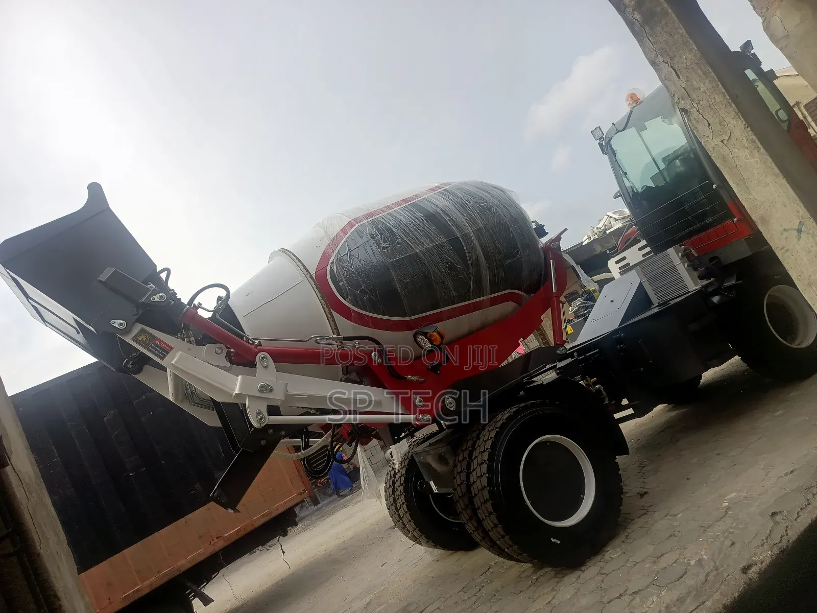 Mobile Self Load Concrete Mix