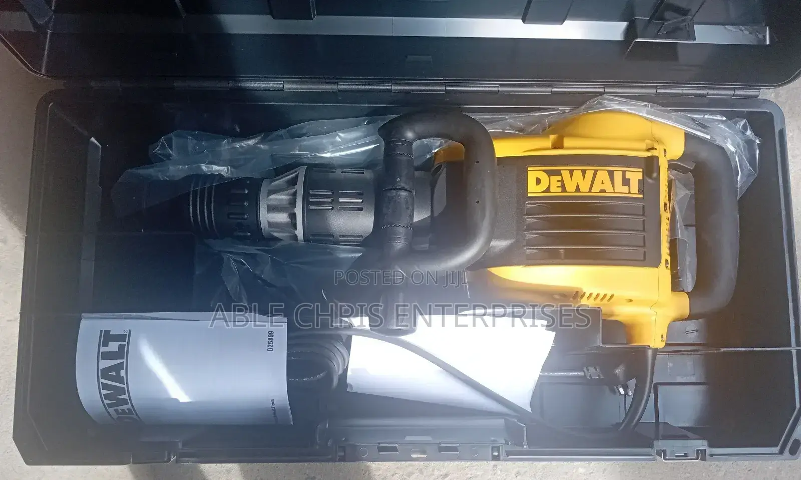 Dewalt D25899k SDS-Max Demolition Hammer