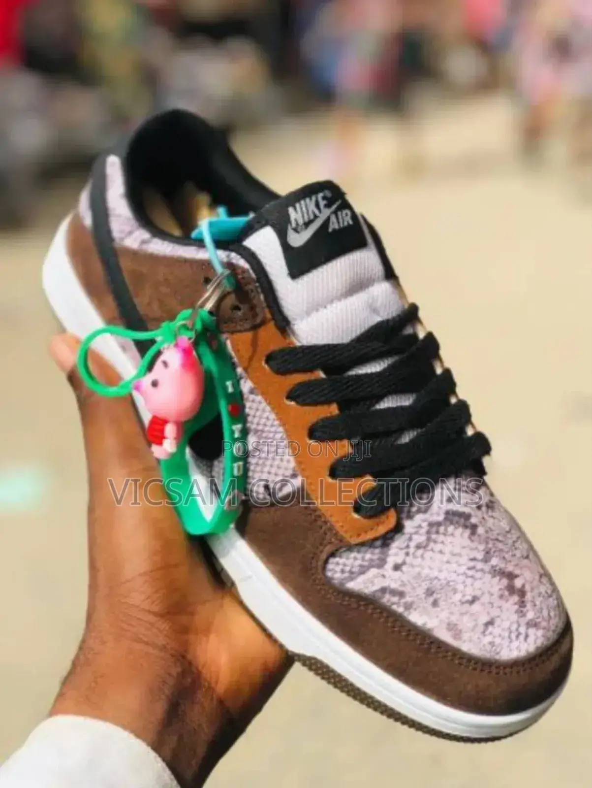 Original Nike Sneakers Available