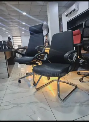 Set of of Executive Leather Swivel Chair