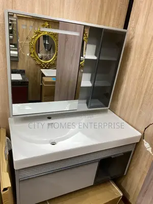 Luxury Cabinet Set With Mirror