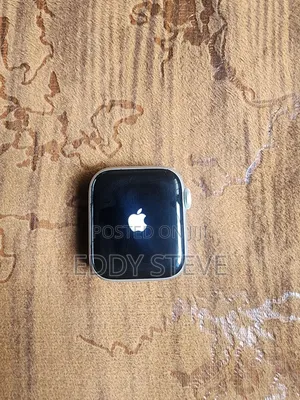 Photo - London Used Apple Watch Series 6 40mm