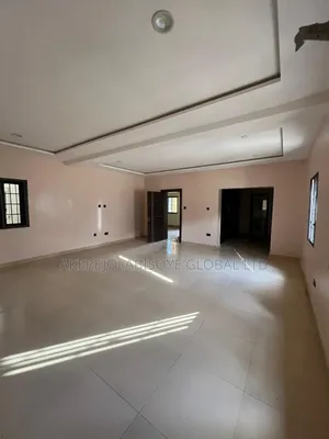 5bdrm Townhouse / Terrace in Asokoro Abuja for rent