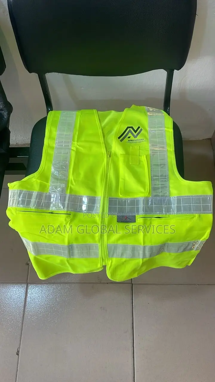 Reflective Jacket With Reflector