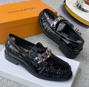 High Quality Luxury Designer Shoe Louis Vuitton Well Branded