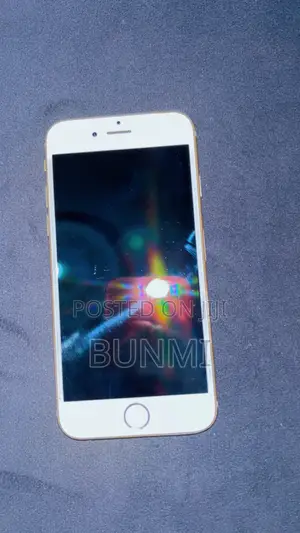 Photo - Apple iPhone 6 64 GB Rose Gold