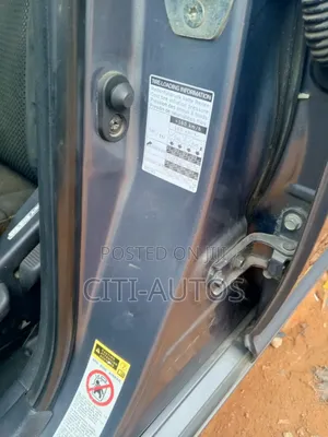 Toyota Avensis 2004 Gray