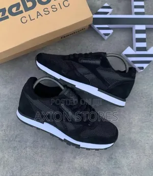 High Quality Reebok Sneakers