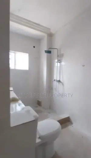 Furnished 2bdrm Block of Flats in Farm Road 2, Port-Harcourt for rent