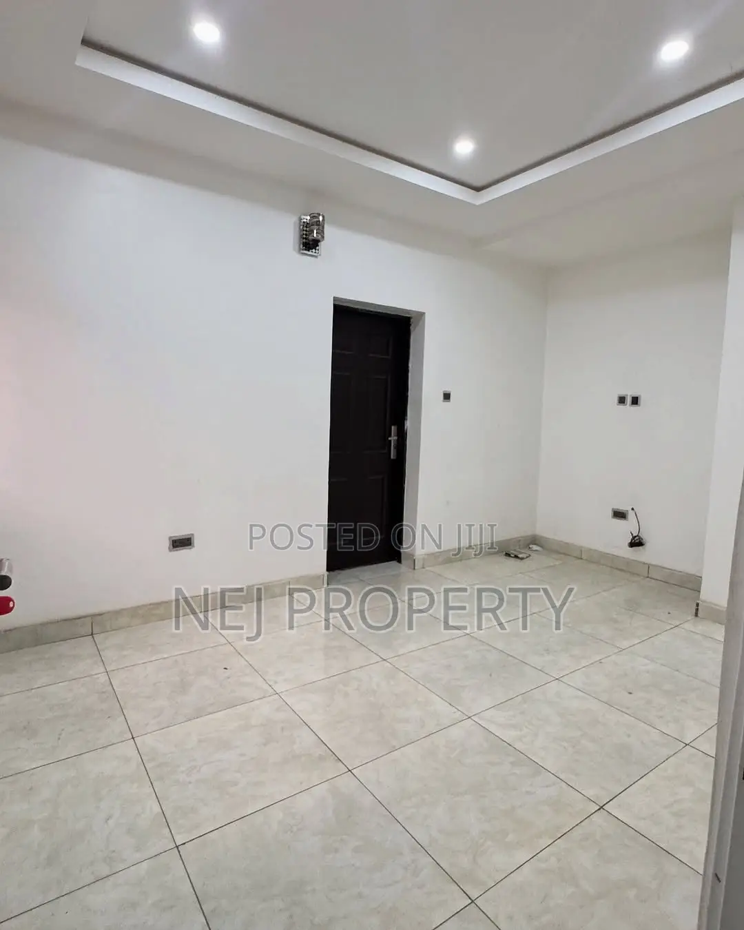 4bdrm Townhouse Terrace in Jahi for rent