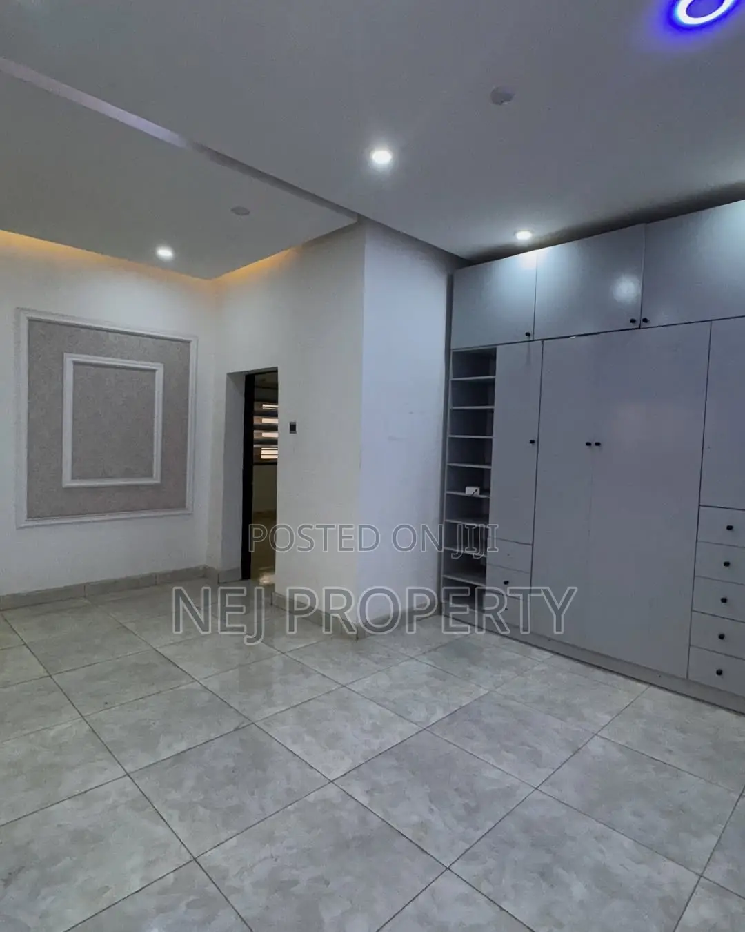 4bdrm Townhouse Terrace in Jahi for rent