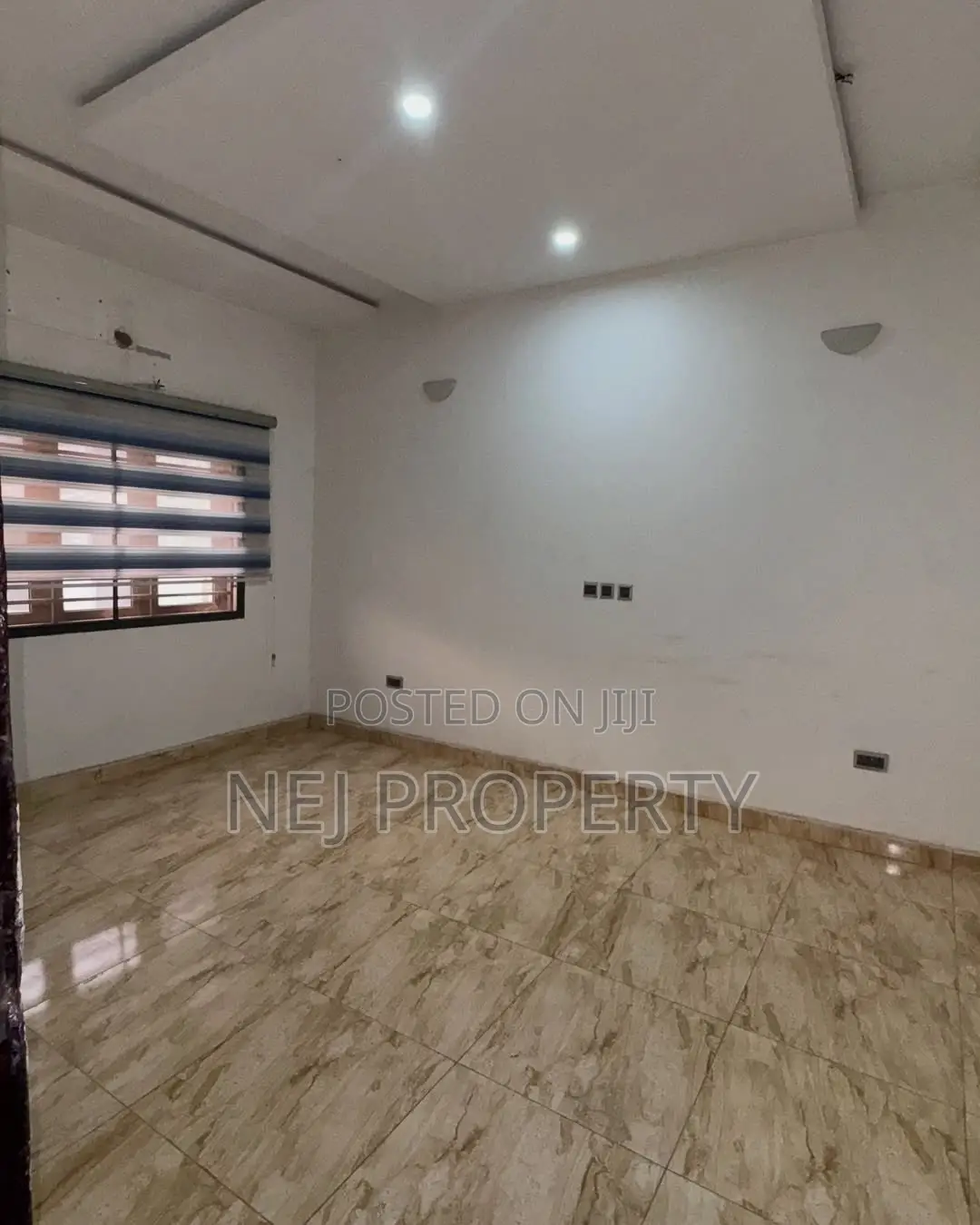 4bdrm Townhouse Terrace in Jahi for rent