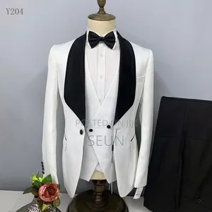Trendy Men Suit for Rental