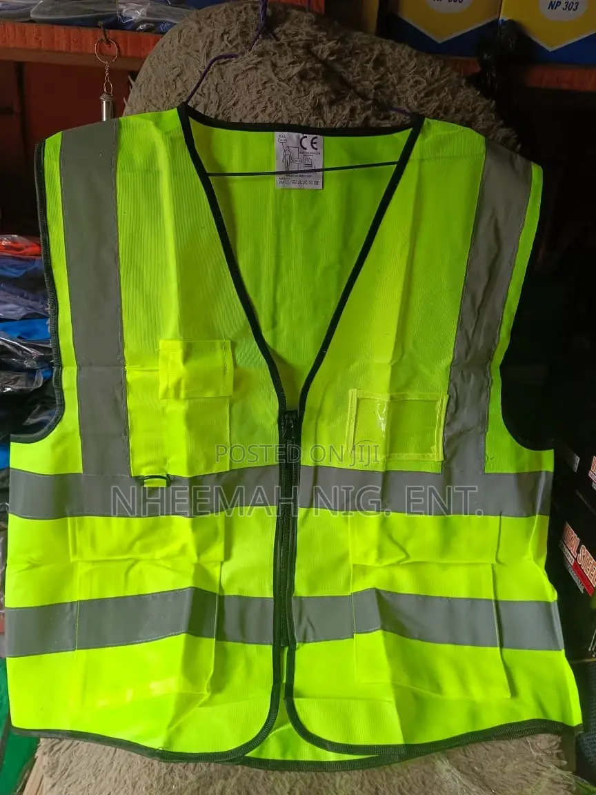 Reflective Jacket With Pockets As Zip