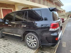 Toyota Land Cruiser 2010 Black