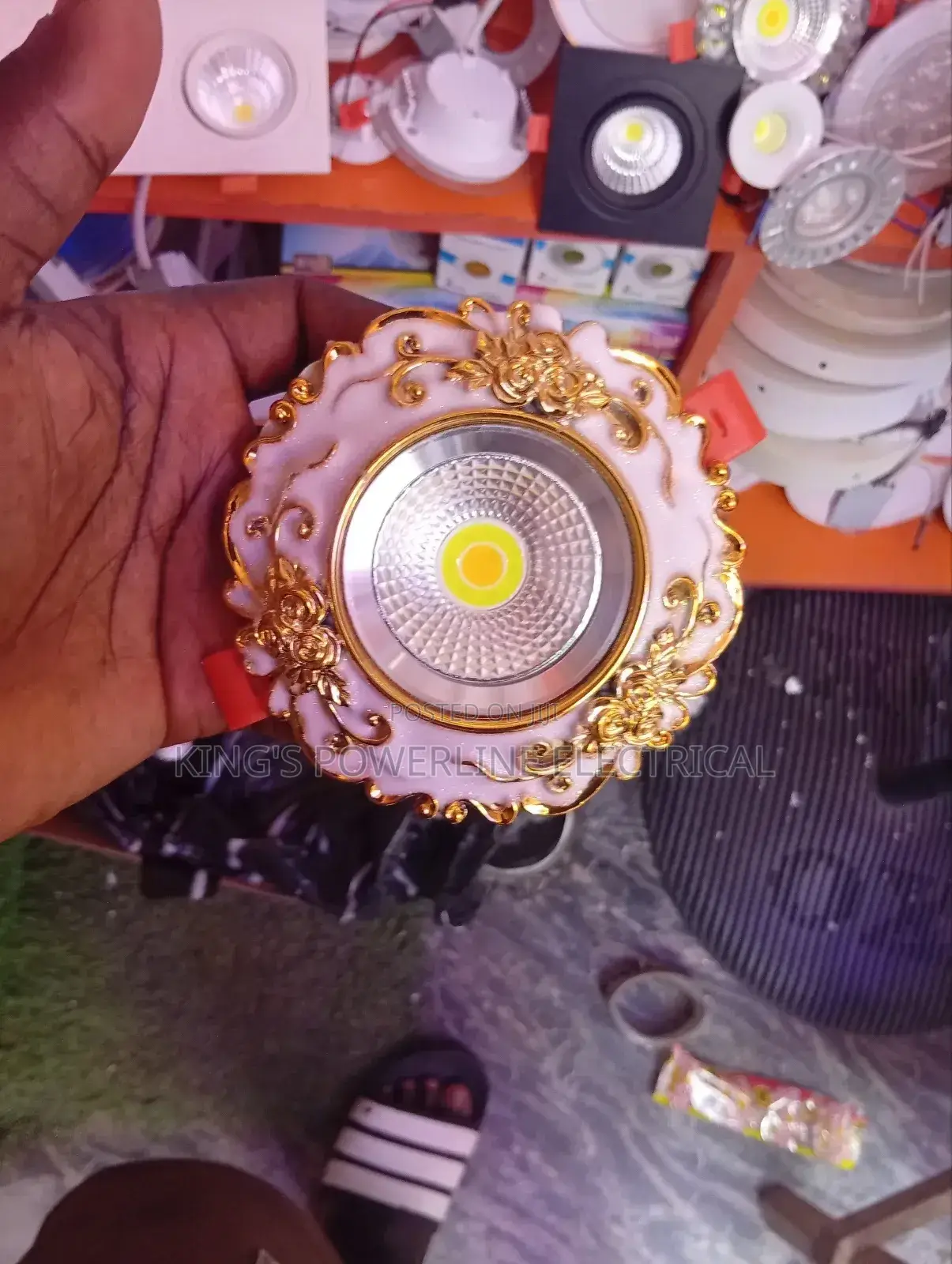 Fancy Spotlight Pop White and Blue