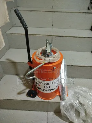 Oil Bucket 16 Liters.