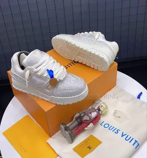 *New Louis Vuitton Lv Trainer Maxi Crystal 