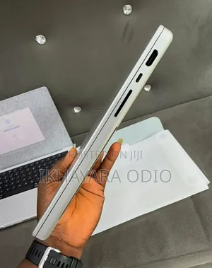Laptop Apple MacBook Pro 2024 M4 16GB Apple M4 Pro SSD 512GB