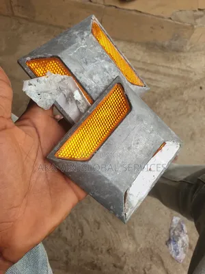 Aluminium Reflective Road Stud 43beads (1 Way and 2 Way)