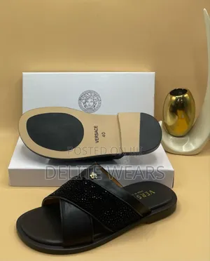Photo - High Quality Versace Slippers
