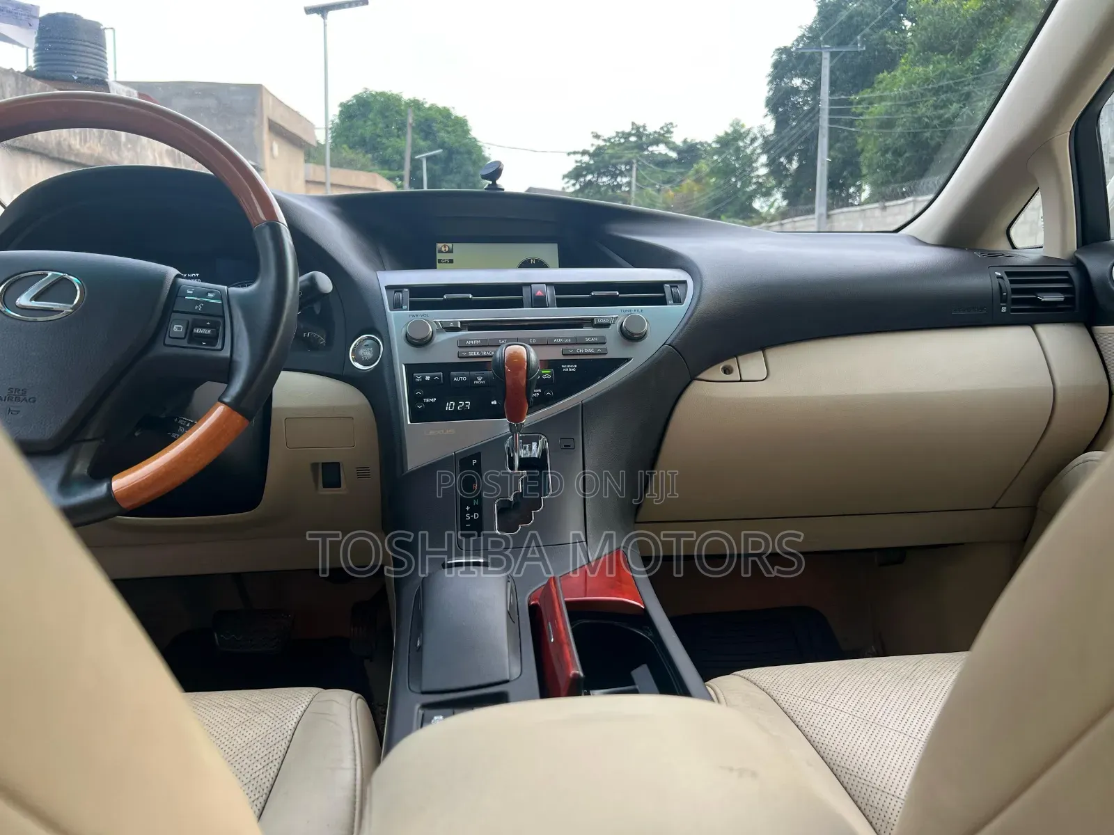 Lexus RX 350 2011 Gold