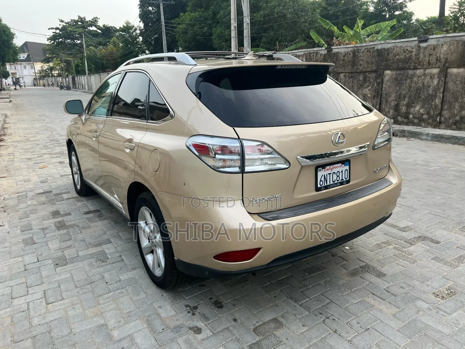 Lexus RX 350 2011 Gold
