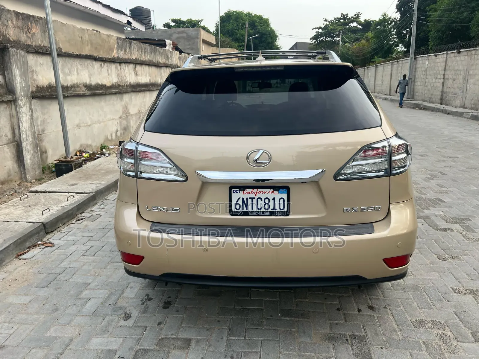 Lexus RX 350 2011 Gold