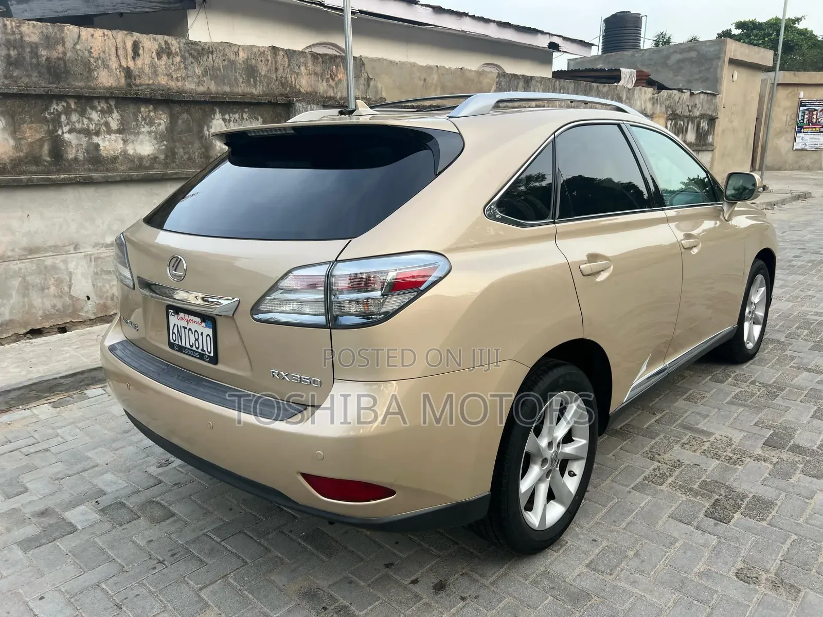 Lexus RX 350 2011 Gold
