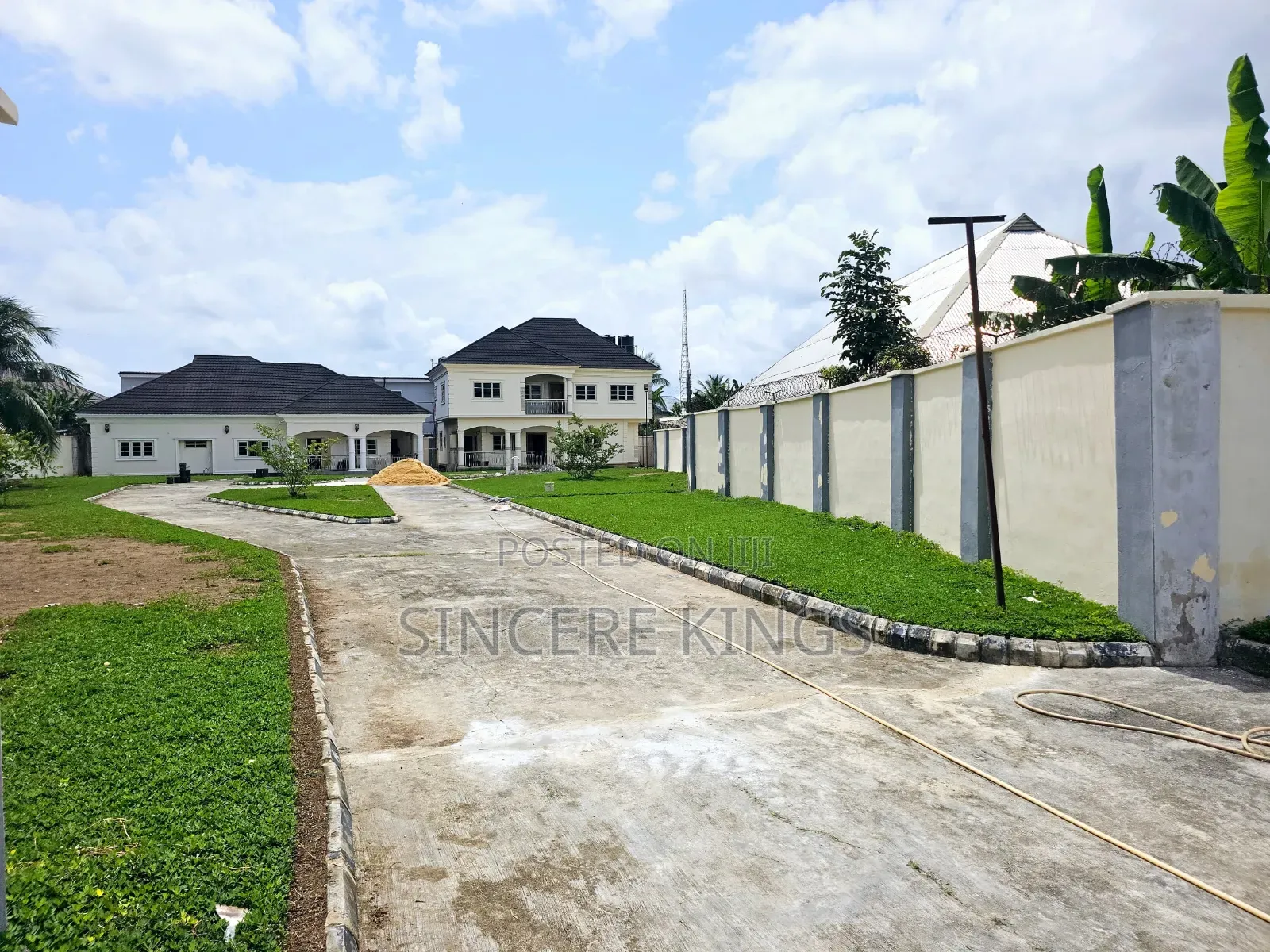 4bdrm Duplex in Osongama Housing Uyo for sale