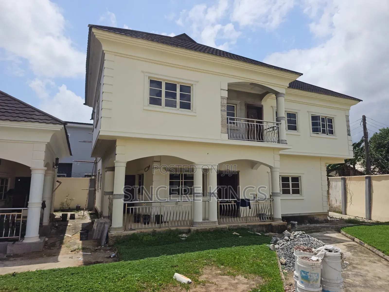4bdrm Duplex in Osongama Housing Uyo for sale