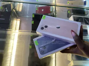New Apple iPhone 13 128 GB Blue