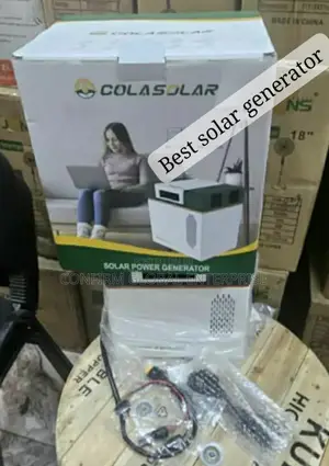 Cola 2000 All in One Solar Generator With Solar Panel